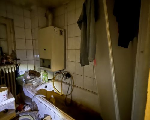 Badezimmer im Obergeschoss mit Heizung