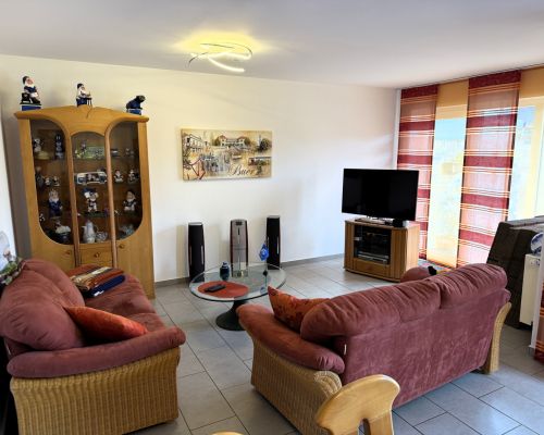 9 Wohnzimmer