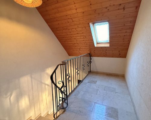 15 Flur Dachgeschoss