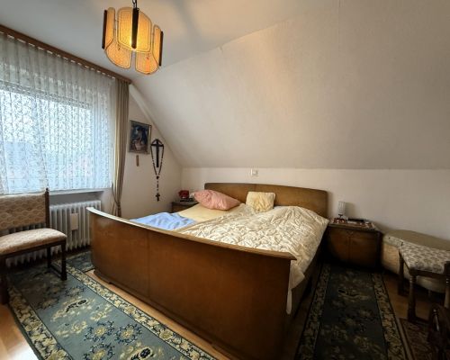 16 Schlafzimmer 1