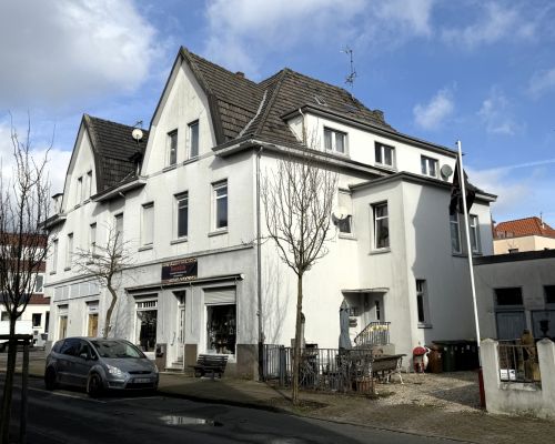 Seitenansicht 2 mit Hinterhaus