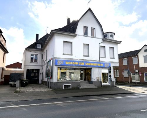 Seitenansicht 1 mit Vorderhaus