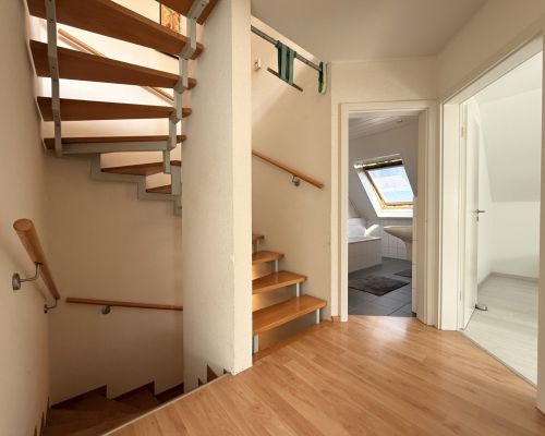 13 Flur im Dachgeschoss