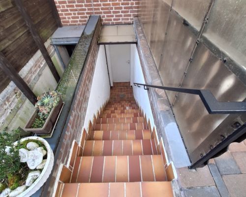 4 Kelleraußentreppe