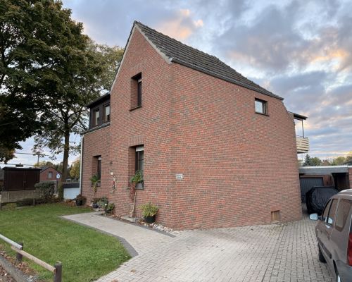 3 Seitenansicht mit Einfahrt