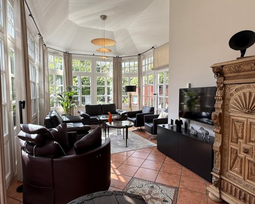 22 Blick in den Wintergarten