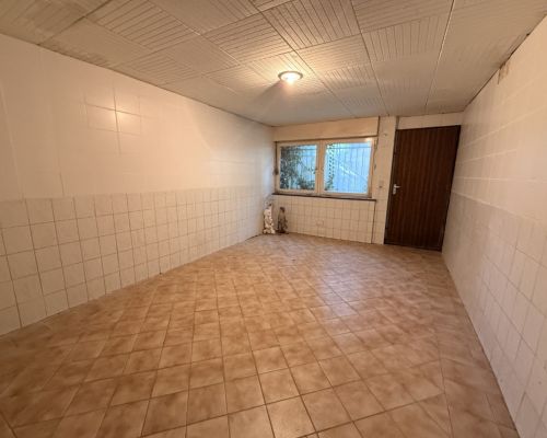 24a Kellerraum unter Terrasse