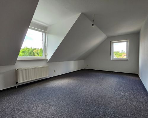 12 Schlafzimmer 1
