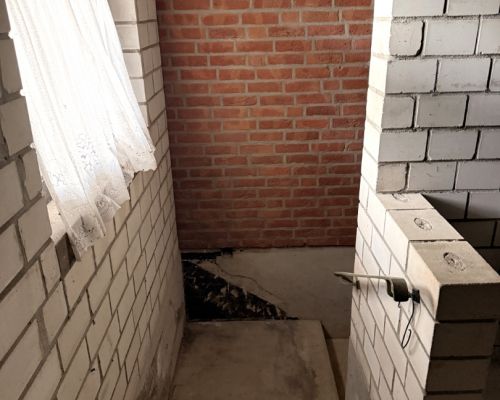 26 Kellertreppe vom KG in die Doppelgarage