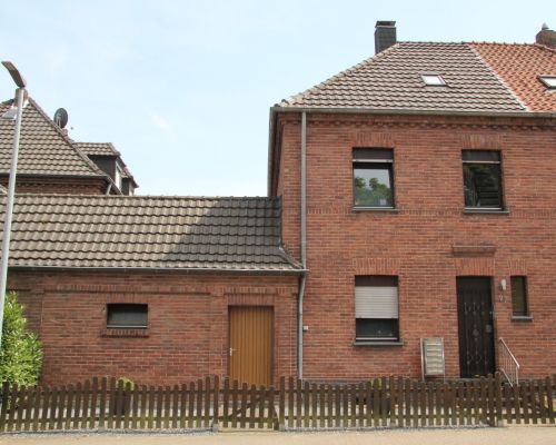 Straßenansicht Vorderansicht