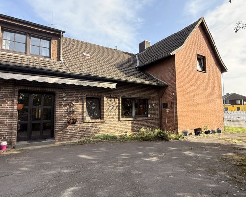 2 Seitenansicht Vorderhaus Ansicht 1