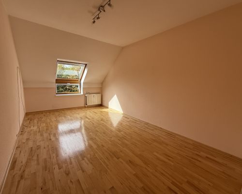17 Schlafzimmer 2
