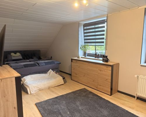 23f Schalfzimmer Dachgeschoss