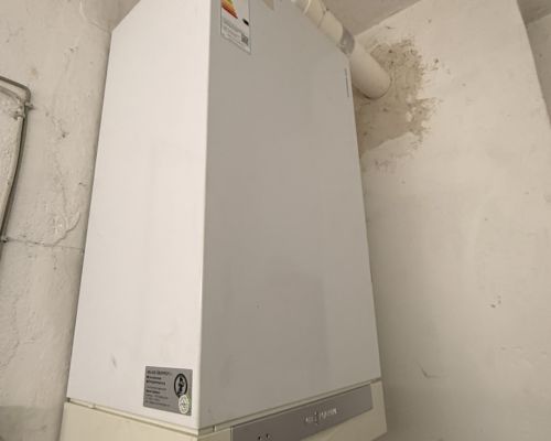 28 Heizung Vorderhaus Bj 2010